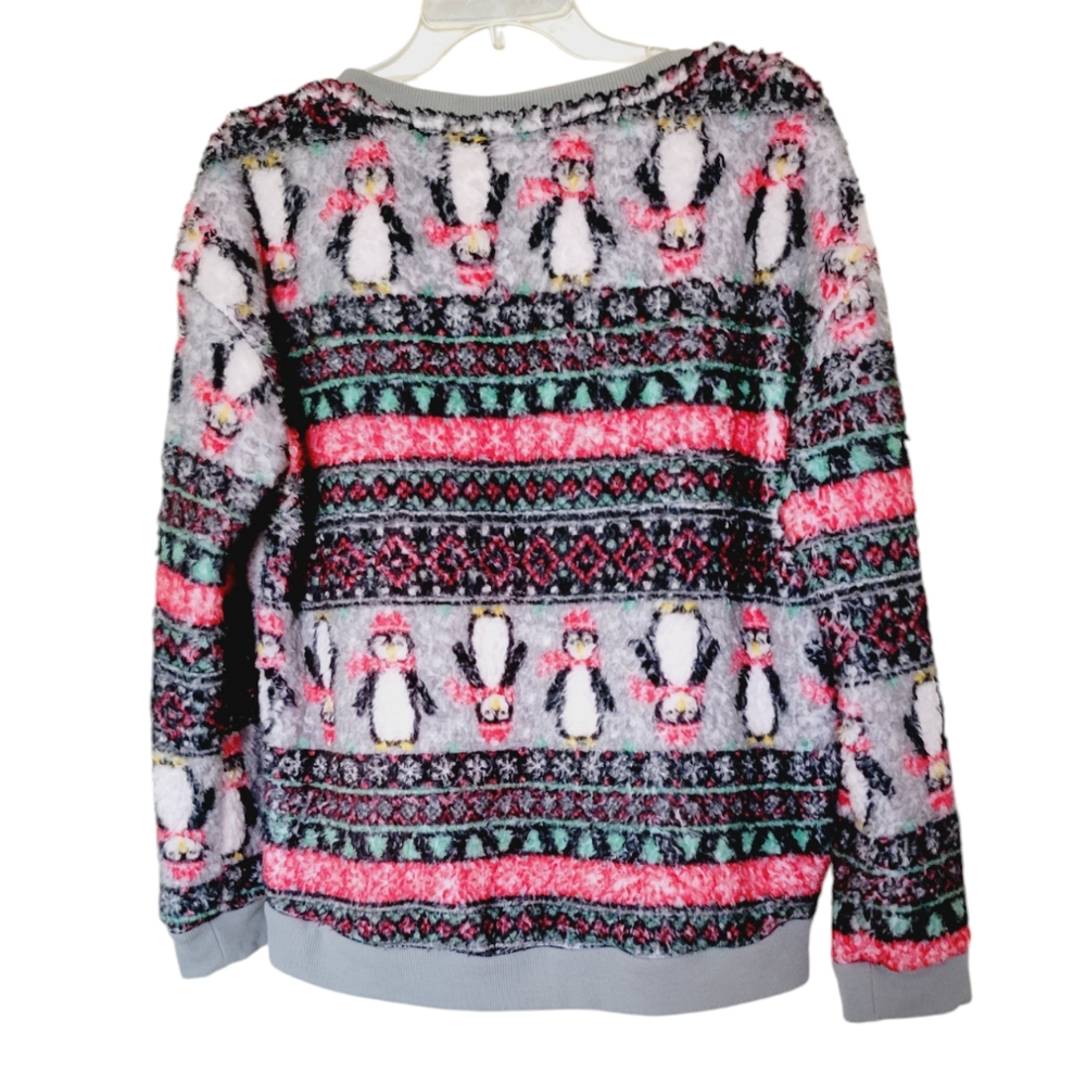 🌺3 for $10 No Boundaries Fuzzy Christmas Penguins Sweater - Picture 2 of 7